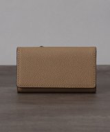 ベージュ(052)