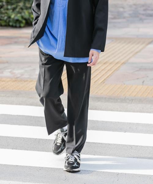 トロワッシャースラックス