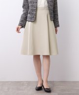 ライトベージュ(051)