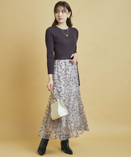 エアリー刺繍スカートドッキングワンピース