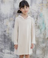 ベージュ