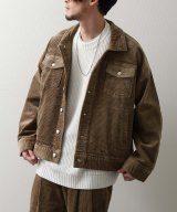 ベージュ