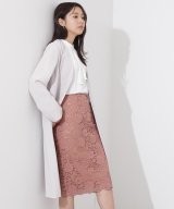 ベージュ