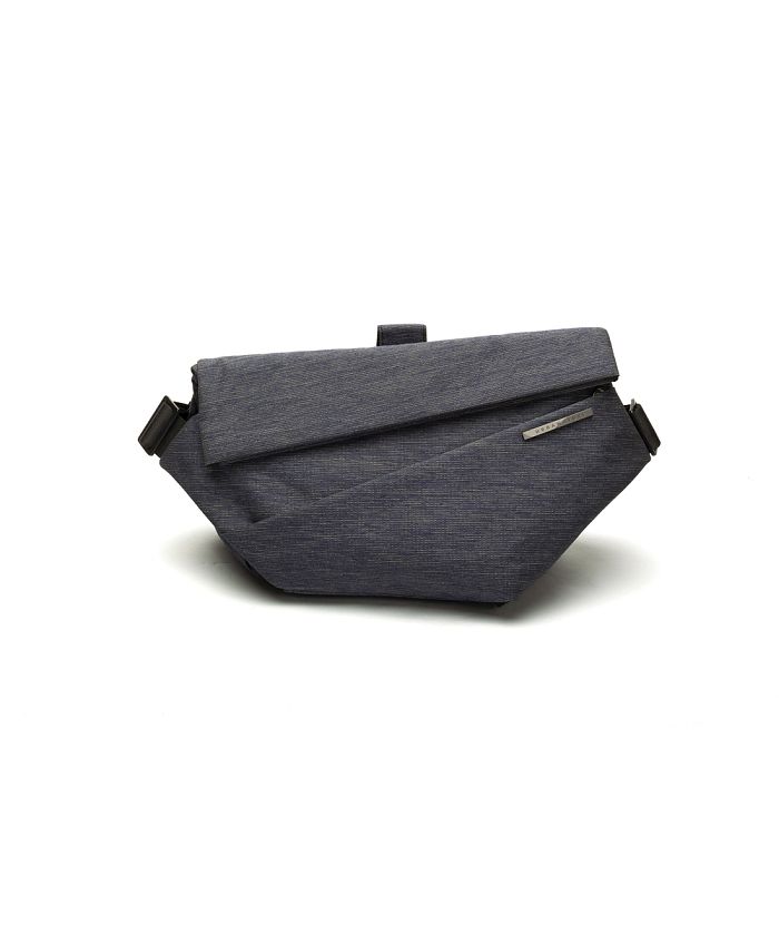 NIID RADIANT SLING BAG R1 ニード クロスボディバッグ NIID RADIANT SLING BAG R1 ニード クロスボディバッグ