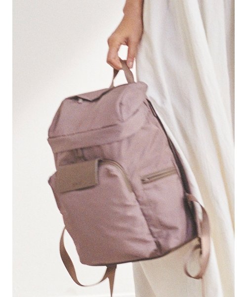 【emmi atelier】コンパクトバックパック