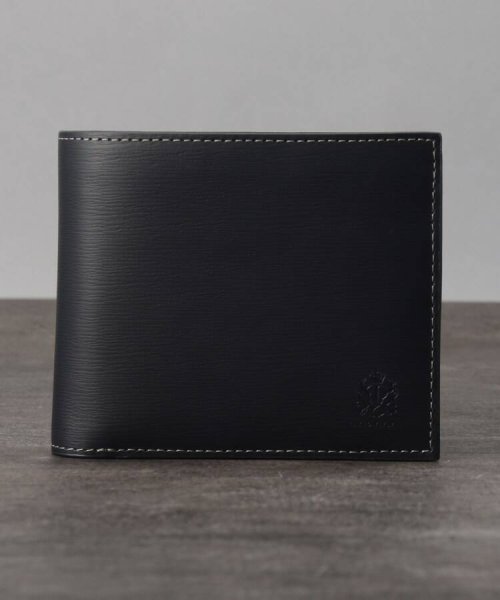 型押しレザー 2つ折り 財布