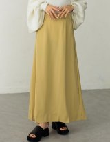 イエロー