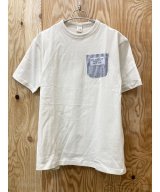 ベージュ