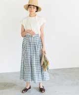 ブルー