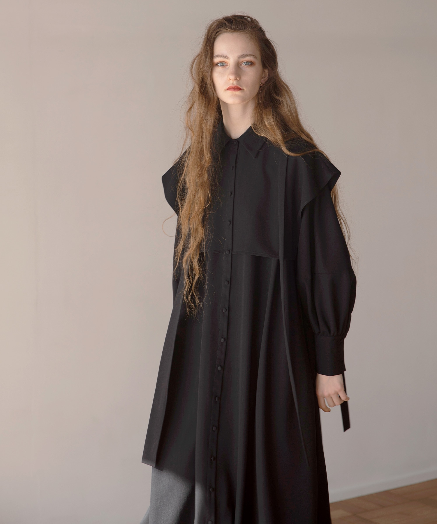 今年人気のブランド品や MIELI インヴァリアント ミエリ INVARIANT Shirt Layer Panel ワンピース