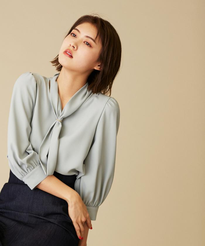 【JILLSTUART】新販売　ボウタイスリーブレスブラウス　ホワイト JILLSTUART】新販売 ボウタイスリーブレスブラウス ホワイト