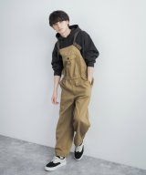ベージュ