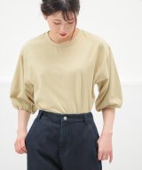 イエロー