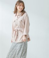 ピンクベージュ