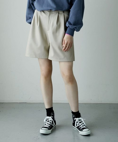 フェイクレザータックショートパンツ ボトムス パンツ ショートパンツ