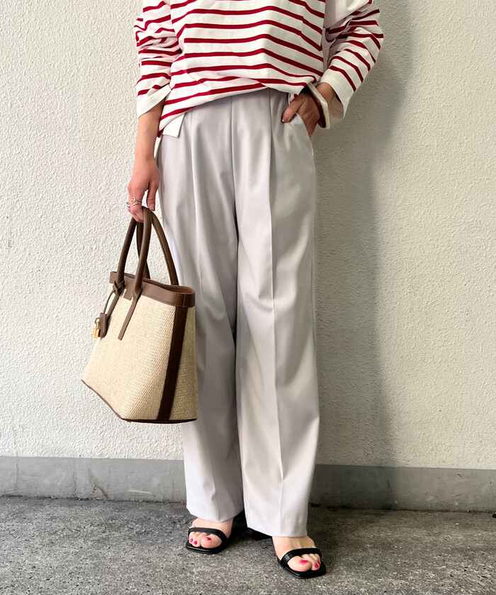 通販大人気 カラーセンタープレスパンツ ドゥ アルシーヴ Doux Archives 得価格安