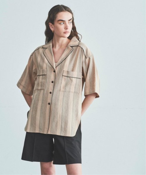 Center Seam Short Pants