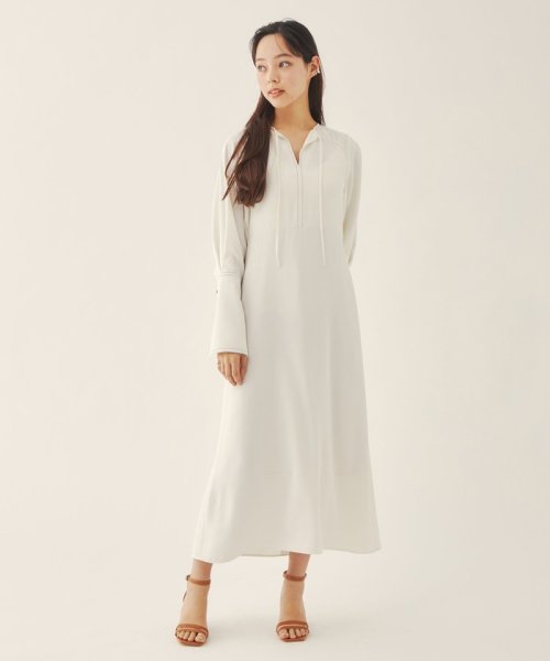 <EMMEL REFINES(エメル リファインズ)>EM ロングカフス ステッチ ワンピース