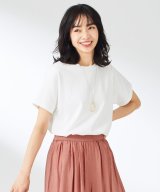 オフホワイト