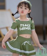 カーキ