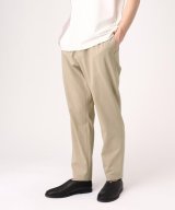 ベージュ(052)