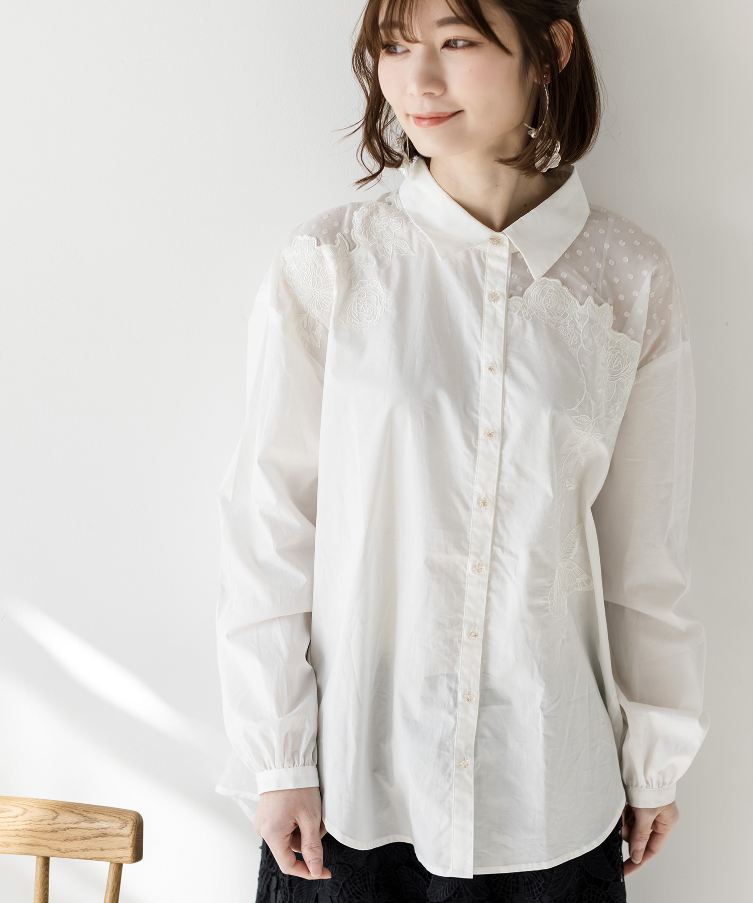 花蝶刺繍切替シアーシャツ(504616241) | イズ スカラー(iS ScoLar) - d