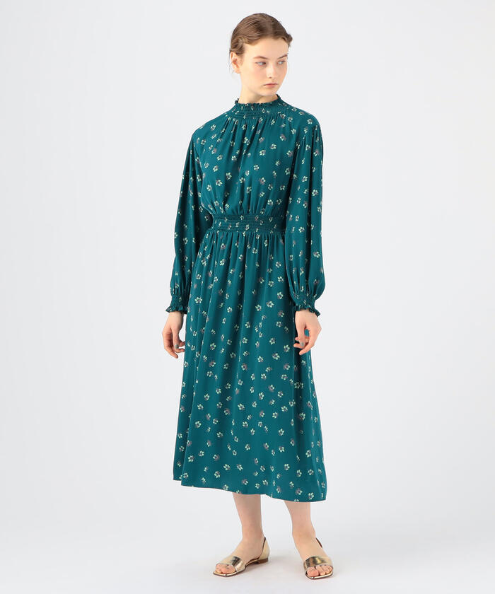 セール 50%OFF】フロートフラワープリント シャーリングワンピース