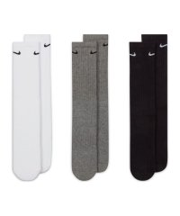 NIKE/ナイキ NIKE レディース ソックス 靴下 3P エブリデイ クッションド トレーニング クルー ソックス SX7664 (マルチカラー)/504632199