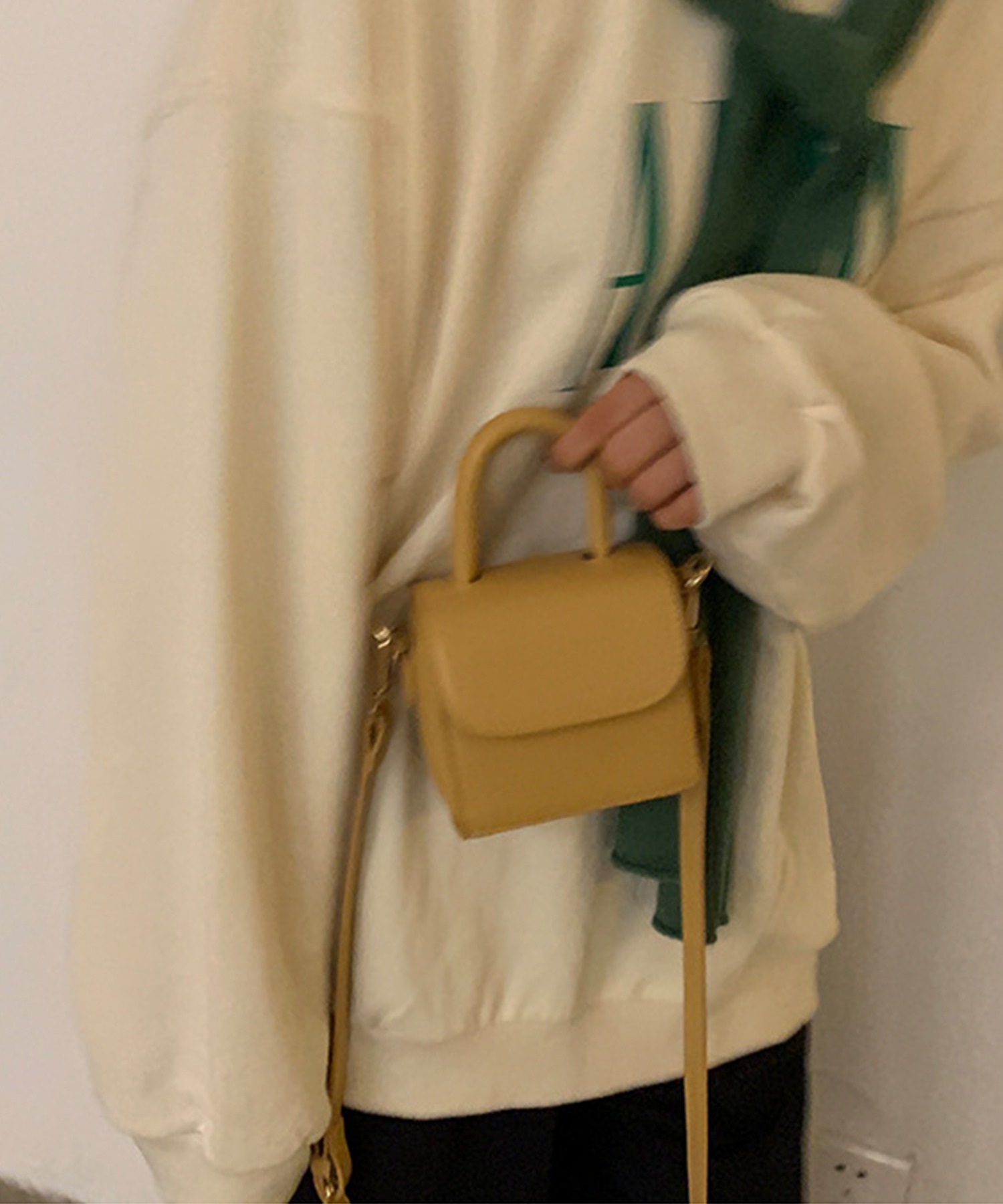 【more jude】 韓国人気新作 ACC★ Loves mini bag ハート形カバン ミニバッグ 韓国ファッション[品番：SHNW0008980
