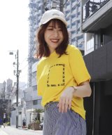 イエロー