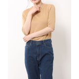 ベージュ