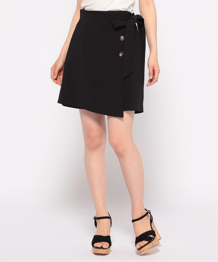 MISCH MASCH（ミッシュマッシュ）の「ラップスカート風ショート