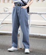ブルー