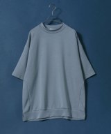 ブルー