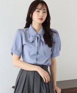 ブルー