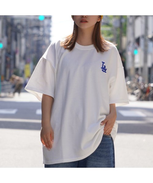 オーバーサイズ Tシャツ メンズ ビッグtシャツ レディース ビッグシルエット トップス 半袖 カットソー クルーネック ビッグt La ロゴ 刺繍 ワンポイ ワンフォークロージング 1111clothing D Fashion