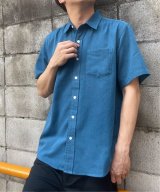 ブルー