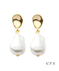 cream dot/クリームドット Cream dot. メタル×艶めくバロックパール風イヤリング/ピアス/504714829