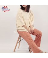 ベージュ