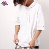 オフホワイト