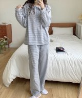 ネイビー