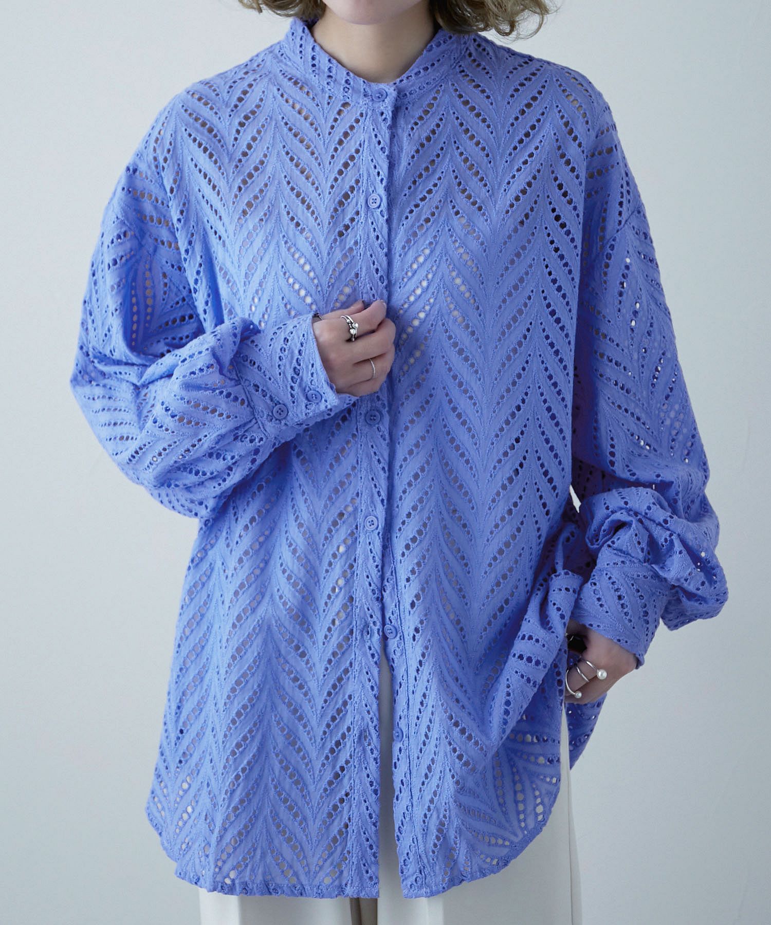 45Rインドカディのカットワークブラウス（藍）: WOMEN｜45R