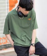 グリーン