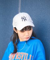 ホワイト