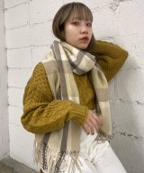 ライトベージュ