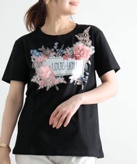 Sawa a la mode/小鳥とお花舞う花モチーフ付きロゴTシャツ/504749385
