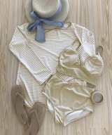 ベージュ系