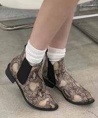 shopnikoniko/サイドゴアブーツ レディース ショートブーツ ローヒール 【即納】 雪 大きいサイズ 痛くない ポインテッドトゥ スエード スムース ブラック 合成皮革 通勤　/504750318