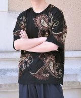 ブラック