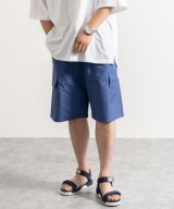 ブルー